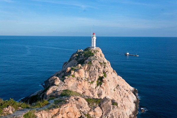 三亞海釣目的地推薦,租艘釣魚艇去海釣吧! 三亞海釣目的地推薦,租艘釣魚艇去海釣吧!