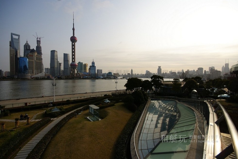 上海港國(guó)際客運(yùn)中心碼頭 上海港國(guó)際客運(yùn)中心碼頭