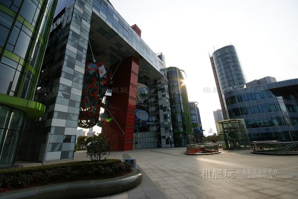 上海港國(guó)際客運(yùn)中心碼頭 上海港國(guó)際客運(yùn)中心碼頭